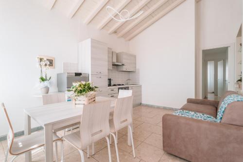 2 bedrooms, 3 beds