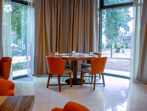 מסעדה, Grand Lancaster Brazzaville in ברזוויל