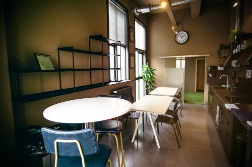 ห้องครัว, Nordic Hostel near สนามบินเรคยาวิก