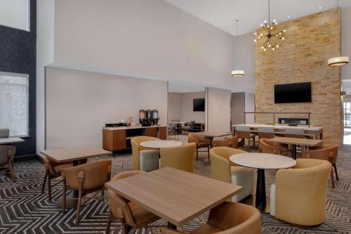 Homewood Suites by Hilton Lackland AFB/SeaWorld, TX in San Antonio, USA