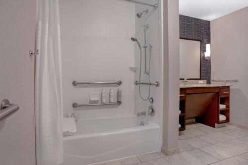 Homewood Suites by Hilton Lackland AFB/SeaWorld TX - main image
