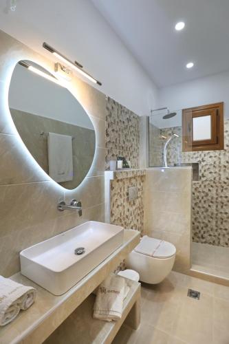 Two-Bedroom Apartment with Sea View image 2