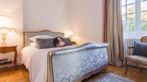 Le Château de Feuguerolles de Hellenvilliers (Le Chateau de Feuguerolles de Hellenvilliers) in Emalleville