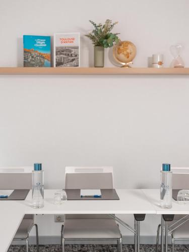 Holiday Inn Toulouse Airport an IHG Hotel - image 4