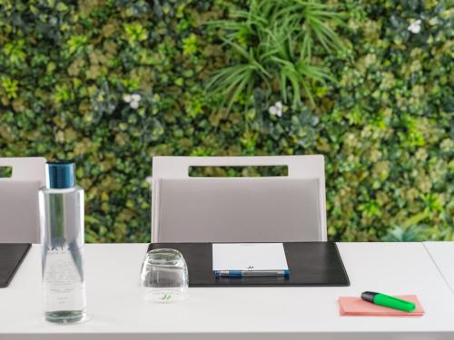 Holiday Inn Toulouse Airport an IHG Hotel - image 13