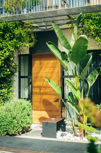 566443351 Horti 14 Borgo Trastevere Hotel