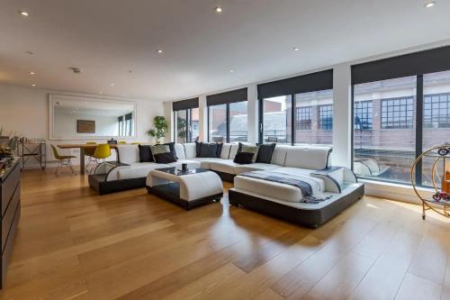 Pass the Keys Executive Penthouse 2 Bed Jewellery Quarter, Birmingham (photo 6)