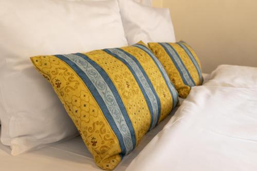 1 double bed