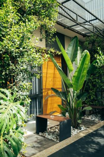 566452323 Horti 14 Borgo Trastevere Hotel