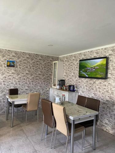 Old Tower Guesthouse - kafe ushguli in Ushguli