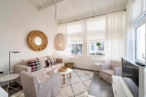 Apartment 9