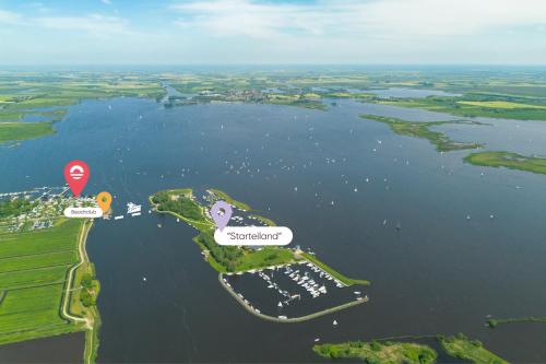 Welcome in - Houseboat Earrebarre aan het Sneekermeer met dakterras, prachtig uitzicht, Offingawier (photo 2)