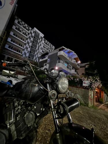 Divina Hostel in ลาปราเก