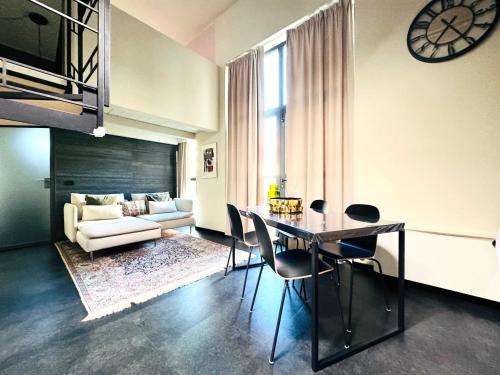 ComeCasa Loft Navigli 2 bedrooms - Tap to explore photos