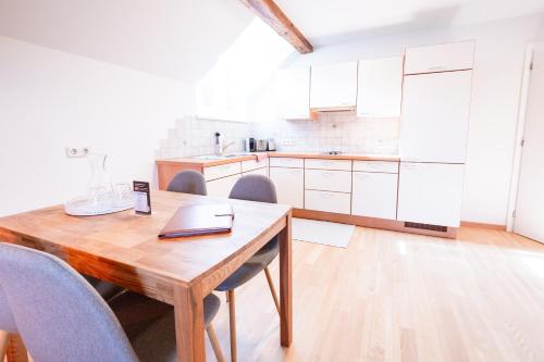 ห้องครัว, Gasthaus Rössle (Gasthaus Rossle) in เนนซิง