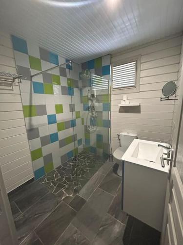 Zuhanyzó, Nouveau ! Villa au Diamant in Le Diamant