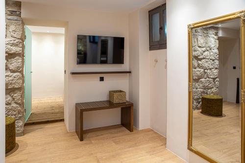 Epitome Suites - image 2