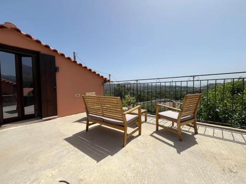 Vrysses Lodge Michael Stelianos in Fres
