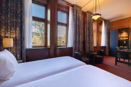 Grand Hotel Amrâth Amsterdam - image 2
