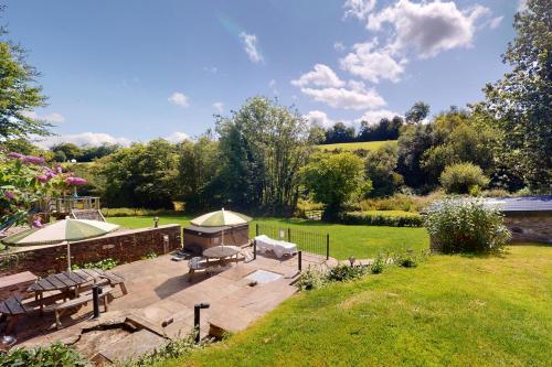 Middle Stolford Cottage, Brendon Hill