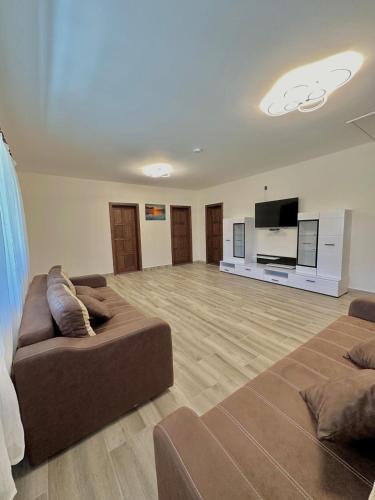 Casa Phoenix in Uzlina