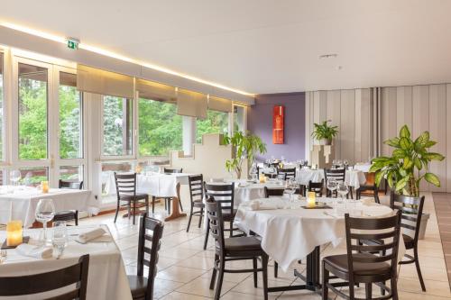 Ресторан, Hotel Restaurant La Vallee Noble, proche Eguisheim Colmar in Rouffach