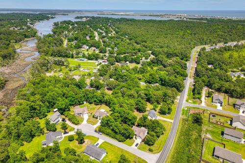 Sneads Ferry Home: Close to Beaches & Boat Ramp! in Sneads Ferry (NC)