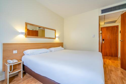 Campanile Hotel Elche - image 10