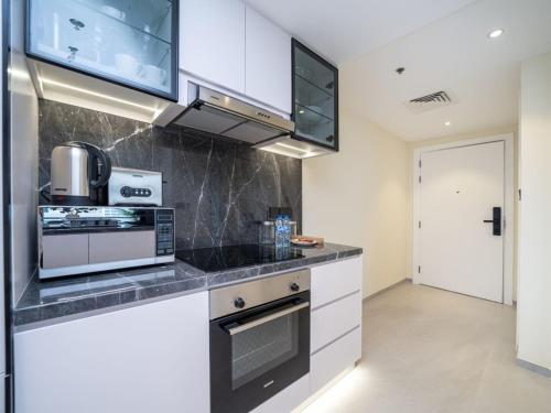 Stylish Upgraded 1 Bedroom Marina Escape, Dubaj (fotografie 8)