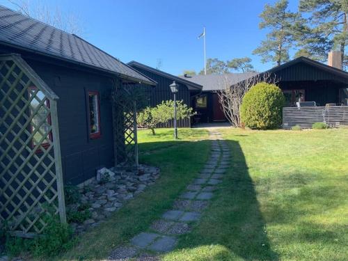 Kullahalvön nära Jonstorps hamn (Kullahalvon nara Jonstorps hamn) in 約斯托普