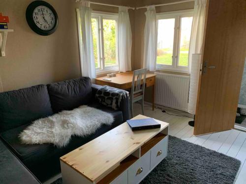 Kullahalvön nära Jonstorps hamn (Kullahalvon nara Jonstorps hamn) in 約斯托普