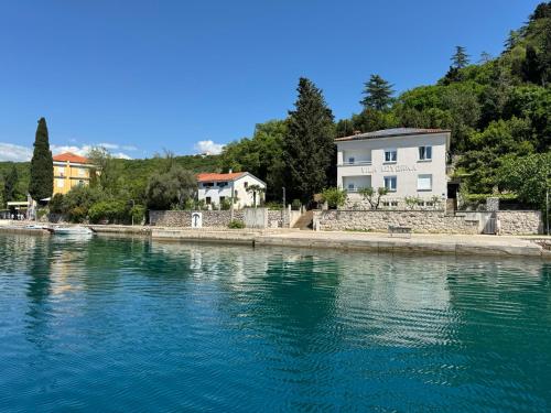 Villa Lovorka by VILLA EVA - Accommodation - Omišalj