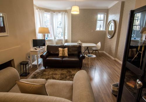419 Luminous 2 bedroom apartment in the heart of Edinburgh's Old Town - image 7
