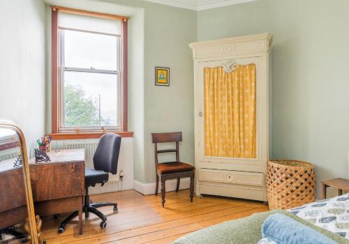 425 Quirky and charming 2 bedroom seaside apartment in Portobello - image 6