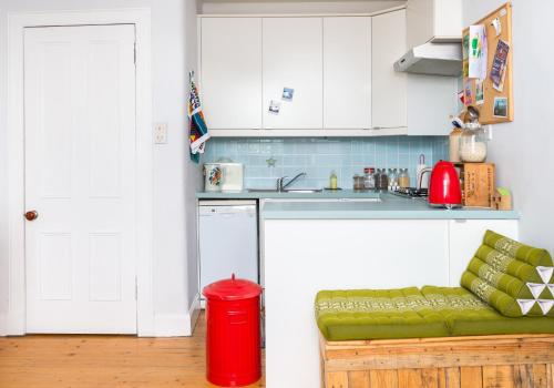 Kitchen, King's Road - 425 in Portobello