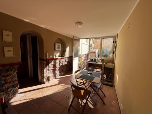  Home Rising Sun - Rooms with private bathrooms in Catania