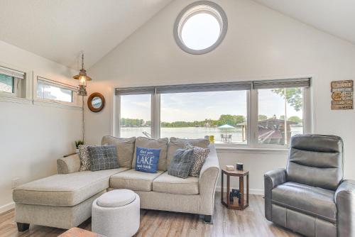 Waterfront with Boat Dock Retreat on Indian Lake in Lakeview, USA