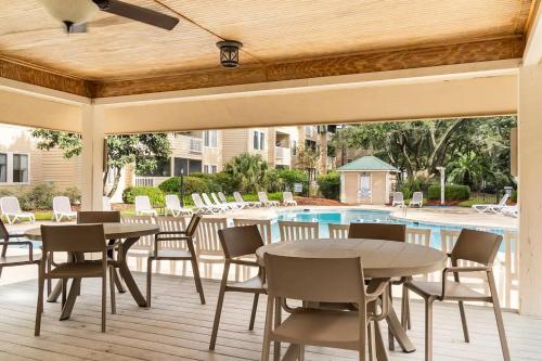 Utsikt, Dreamy HHI Retreat with Pool, Gym in Hilton Head Island Waterfront