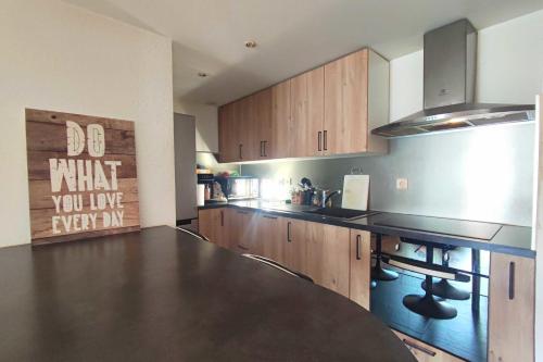 Camping - Bordeaux -  - Spacious apartment with parking in Bordeaux - Image #2