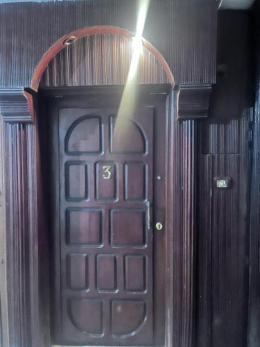 شقه فندقيه للاقامه فى الزقازيق على البحر مباشره غير مجروحه مكان هادىء بجوار جميع الخدمات والبنوك