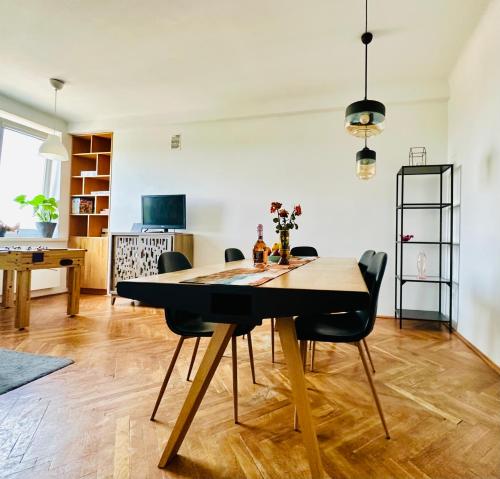 Apartament z widokiem na Pałac i Kościół., Warsaw