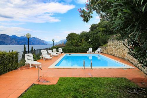 Apt Lake Garda with very panoramic view