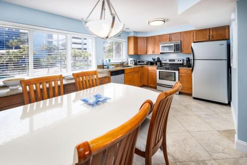 Seaspray Condos 208C - main image