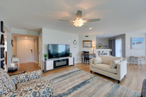 Hot Springs Condo with Pool and Lake Hamilton Access in Lake Hamilton, USA