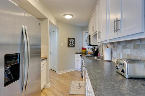 Hot Springs Condo with Pool and Lake Hamilton Access in Lake Hamilton, USA