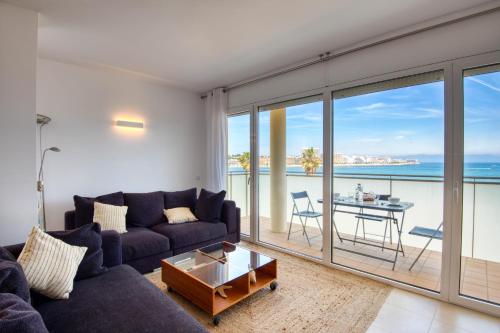 Lola, L' Escala (Foto 3)