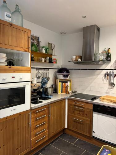 Room in Apartment in Palais Longchamp, Marseille, Marseille (photo 8)
