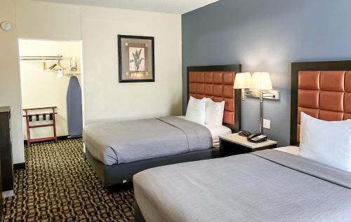Double Room with Two Double Beds - Accessible/Non-Smoking