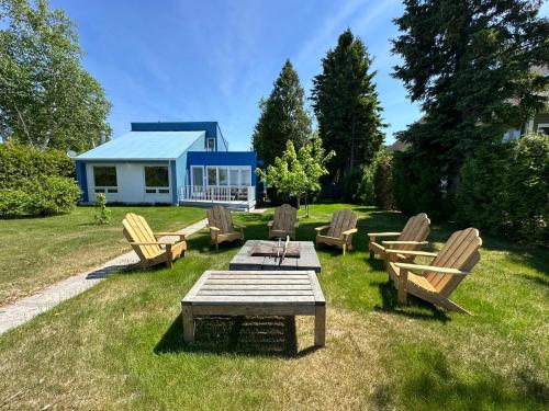 La Casa De La Playa in Šambora (QC)