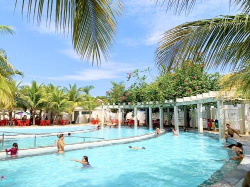 Piscine, I ao V - diRoma Lacqua in Caldas Novas